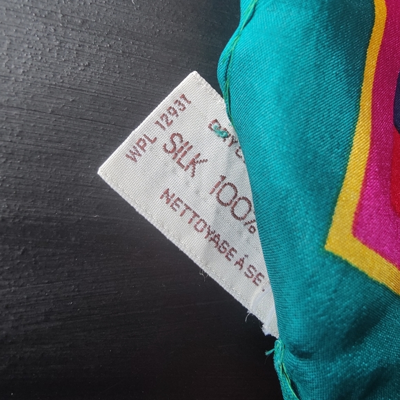 Vintage Liz Claiborne Silk Scarf 🧣 Navy Blue, Emerald Green & stripes - Picture 3 of 7